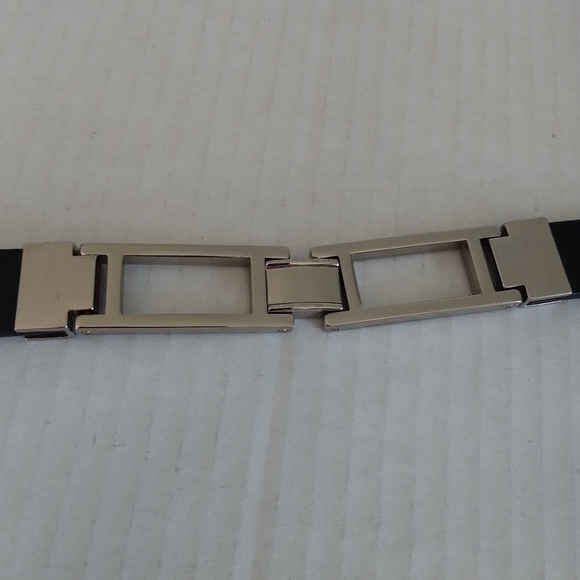 Ellen Tracy Genuine Leather Black & Silver Belt M - Picture 8 of 14